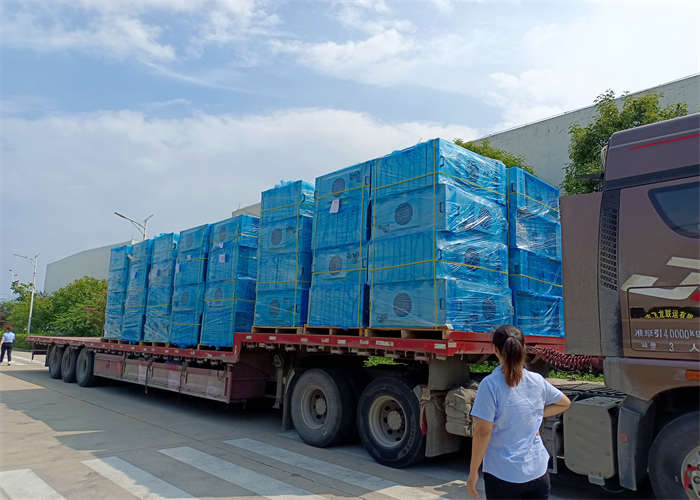 鎮巴縣某屠宰公司采購凈化板單吹手動風淋室